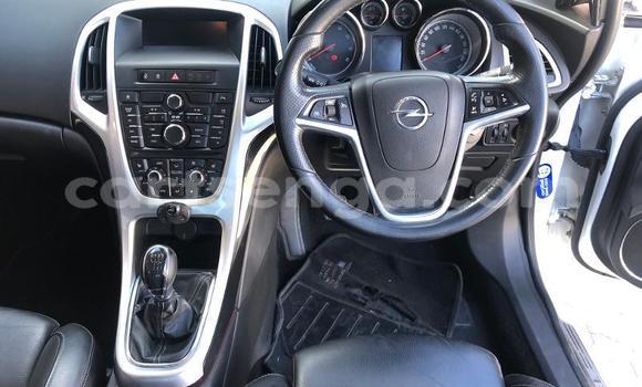 Buy Used Opel Astra White Car in Big Bend in Lubombo Buy Used Opel Astra White Car in Big Bend in Lubombo