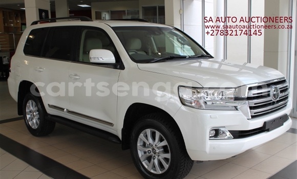 Acheter Occasion Voiture Toyota Land Cruiser Blanc à Mbabane, Manzini Acheter Occasion Voiture Toyota Land Cruiser Blanc à Mbabane, Manzini