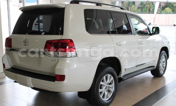 Acheter Occasion Voiture Toyota Land Cruiser Blanc à Mbabane, Manzini Acheter Occasion Voiture Toyota Land Cruiser Blanc à Mbabane, Manzini