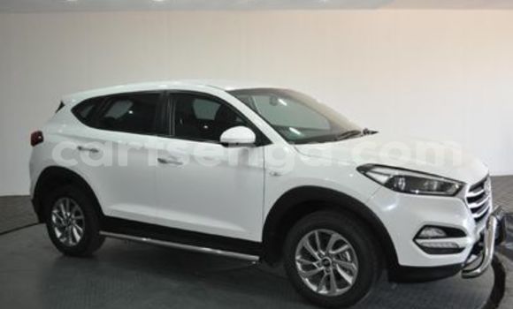 Nunua Ilio tumika Hyundai Tucson White Gari ndani ya Ezulwini nchini Hhohho
