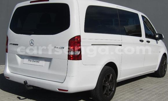 Buy Used Mercedes‒Benz Vito White Car in Ezulwini in Hhohho Buy Used Mercedes‒Benz Vito White Car in Ezulwini in Hhohho