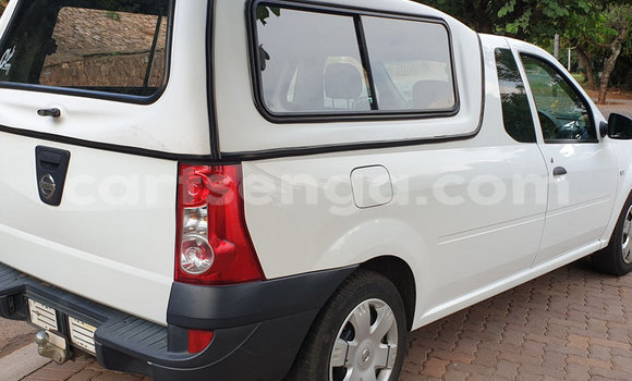 Buy Used Nissan NP 300 White Car in Mbabane in Manzini Buy Used Nissan NP 300 White Car in Mbabane in Manzini