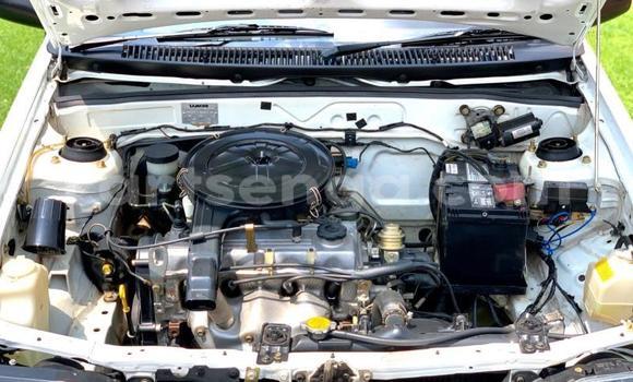 Acheter Occasion Voiture Mazda 323 Autre à Big Bend, Lubombo District Acheter Occasion Voiture Mazda 323 Autre à Big Bend, Lubombo District