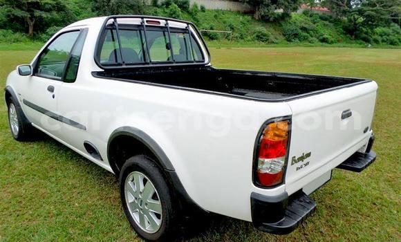 Buy Used FORD MUSTANG White Car in Bulembu in Hhohho Buy Used FORD MUSTANG White Car in Bulembu in Hhohho