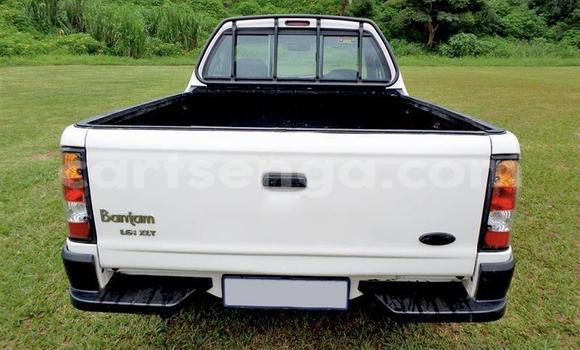 Buy Used FORD MUSTANG White Car in Bulembu in Hhohho Buy Used FORD MUSTANG White Car in Bulembu in Hhohho