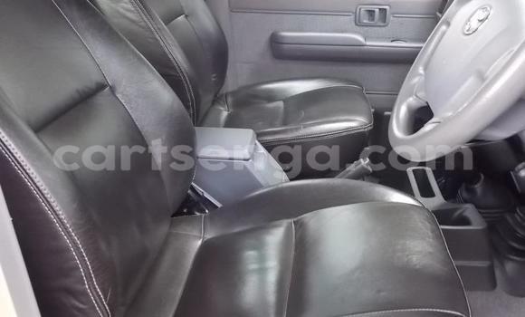 Buy Used Toyota Land Cruiser Beige Car in Mbabane in Manzini Buy Used Toyota Land Cruiser Beige Car in Mbabane in Manzini