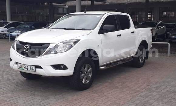 Buy Used Mazda BT-50 White Car in Ezulwini in Hhohho