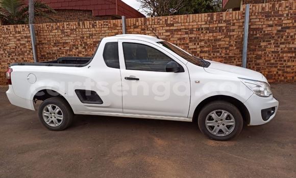 Nunua Ilio tumika Chevrolet Corsa White Gari ndani ya Manzini nchini Manzini Nunua Ilio tumika Chevrolet Corsa White Gari ndani ya Manzini nchini Manzini