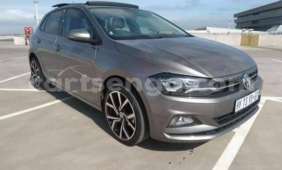 Nunua Ilio tumika Volkswagen Polo GTI Beige Gari ndani ya Ezulwini nchini Hhohho Nunua Ilio tumika Volkswagen Polo GTI Beige Gari ndani ya Ezulwini nchini Hhohho