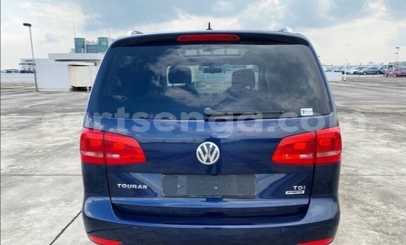Acheter Occasion Voiture Volkswagen Touran Bleu à Big Bend, Lubombo District Acheter Occasion Voiture Volkswagen Touran Bleu à Big Bend, Lubombo District