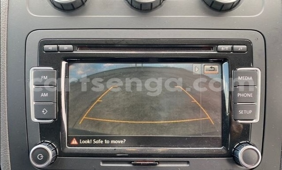 Acheter Occasion Voiture Volkswagen Touran Bleu à Big Bend, Lubombo District Acheter Occasion Voiture Volkswagen Touran Bleu à Big Bend, Lubombo District