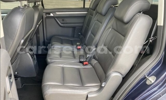 Acheter Occasion Voiture Volkswagen Touran Bleu à Big Bend, Lubombo District Acheter Occasion Voiture Volkswagen Touran Bleu à Big Bend, Lubombo District