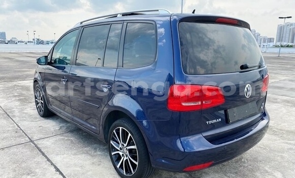 Acheter Occasion Voiture Volkswagen Touran Bleu à Big Bend, Lubombo District Acheter Occasion Voiture Volkswagen Touran Bleu à Big Bend, Lubombo District