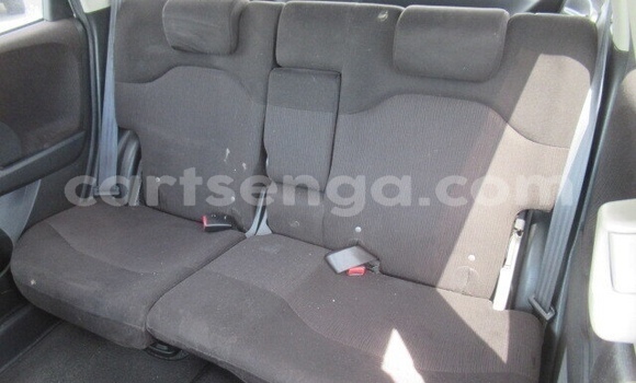 Nunua Ilio tumika Honda FIT White Gari ndani ya Manzini nchini Manzini Nunua Ilio tumika Honda FIT White Gari ndani ya Manzini nchini Manzini