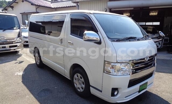 Buy Used Toyota Hiace White Car in Manzini in Manzini Buy Used Toyota Hiace White Car in Manzini in Manzini
