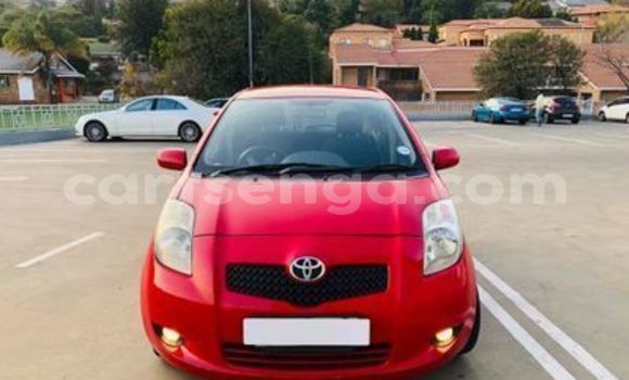 Nunua Ilio tumika Toyota Yaris Red Gari ndani ya Manzini nchini Manzini Nunua Ilio tumika Toyota Yaris Red Gari ndani ya Manzini nchini Manzini