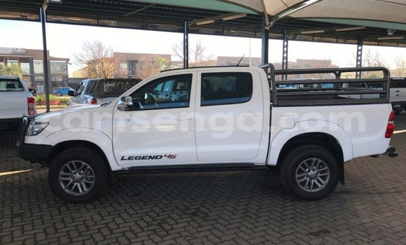 Buy Used Toyota Hilux White Car in Manzini in Manzini Buy Used Toyota Hilux White Car in Manzini in Manzini