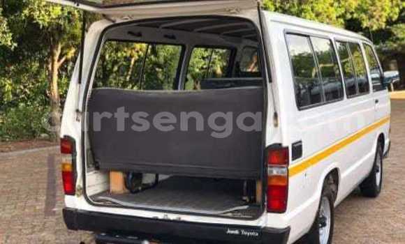 Buy Used Toyota Hiace White Car in Manzini in Manzini Buy Used Toyota Hiace White Car in Manzini in Manzini