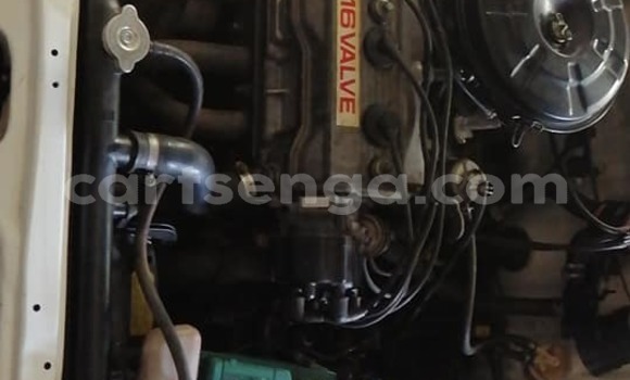 Nunua Ilio tumika Toyota Corolla White Gari ndani ya Manzini nchini Manzini Nunua Ilio tumika Toyota Corolla White Gari ndani ya Manzini nchini Manzini