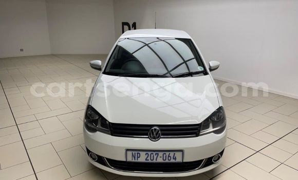 Nunua Ilio tumika Volkswagen Polo White Gari ndani ya Manzini nchini Manzini Nunua Ilio tumika Volkswagen Polo White Gari ndani ya Manzini nchini Manzini