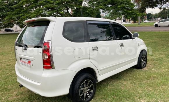 Buy Used Toyota Avanza White Car in Manzini in Manzini Buy Used Toyota Avanza White Car in Manzini in Manzini