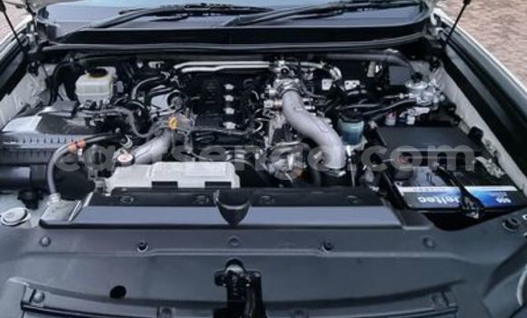 Buy Used Toyota Land Cruiser Prado White Car in Bhunya in Manzini Buy Used Toyota Land Cruiser Prado White Car in Bhunya in Manzini