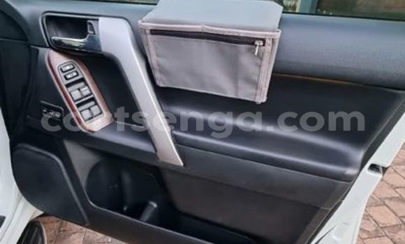 Buy Used Toyota Land Cruiser Prado White Car in Bhunya in Manzini Buy Used Toyota Land Cruiser Prado White Car in Bhunya in Manzini