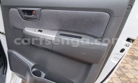 Buy Used Toyota Hilux White Car in Big Bend in Lubombo District Buy Used Toyota Hilux White Car in Big Bend in Lubombo District