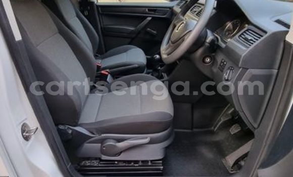 Acheter Occasion Voiture Volkswagen Caddy Blanc à Bulembu, Hhohho Acheter Occasion Voiture Volkswagen Caddy Blanc à Bulembu, Hhohho