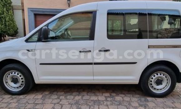 Acheter Occasion Voiture Volkswagen Caddy Blanc à Bulembu, Hhohho Acheter Occasion Voiture Volkswagen Caddy Blanc à Bulembu, Hhohho