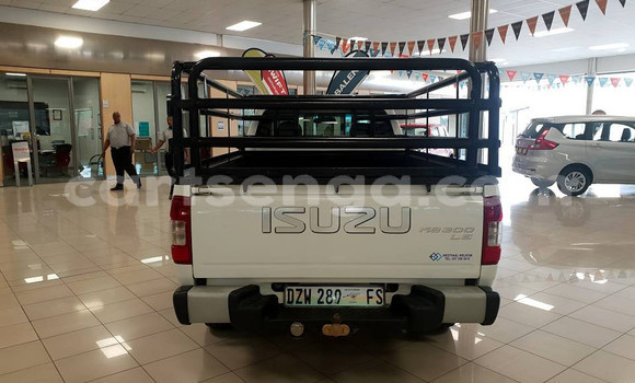 Acheter Occasion Voiture Isuzu KB Blanc à Big Bend, Lubombo District Acheter Occasion Voiture Isuzu KB Blanc à Big Bend, Lubombo District