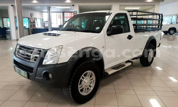 Acheter Occasion Voiture Isuzu KB Blanc à Big Bend, Lubombo District Acheter Occasion Voiture Isuzu KB Blanc à Big Bend, Lubombo District