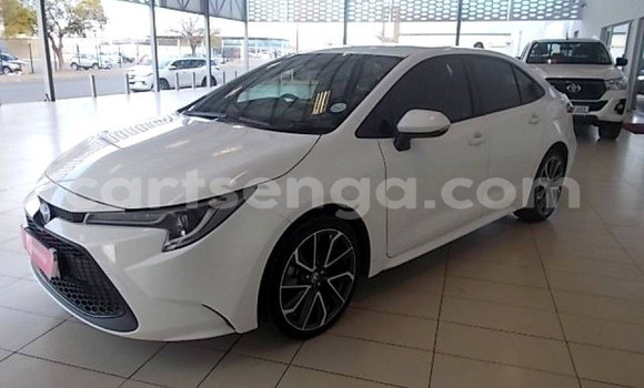 Buy Used Toyota Corolla White Car in Big Bend in Lubombo District Buy Used Toyota Corolla White Car in Big Bend in Lubombo District