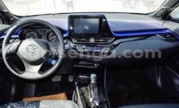 Acheter Import Voiture Toyota C-HR Autre à Import - Dubai, Hhohho Acheter Import Voiture Toyota C-HR Autre à Import - Dubai, Hhohho