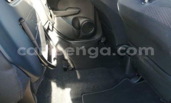 Nunua Ilio tumika Honda Jazz Blue Gari ndani ya Ezulwini nchini Hhohho Nunua Ilio tumika Honda Jazz Blue Gari ndani ya Ezulwini nchini Hhohho