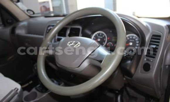 Nunua Ilio tumika Hyundai H1 White Gari ndani ya Ezulwini nchini Hhohho Nunua Ilio tumika Hyundai H1 White Gari ndani ya Ezulwini nchini Hhohho