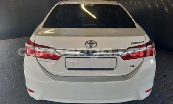 Buy Used Toyota Corolla White Car in Ezulwini in Hhohho Buy Used Toyota Corolla White Car in Ezulwini in Hhohho