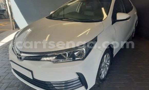 Buy Used Toyota Corolla White Car in Ezulwini in Hhohho Buy Used Toyota Corolla White Car in Ezulwini in Hhohho