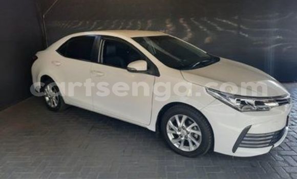 Buy Used Toyota Corolla White Car in Ezulwini in Hhohho Buy Used Toyota Corolla White Car in Ezulwini in Hhohho