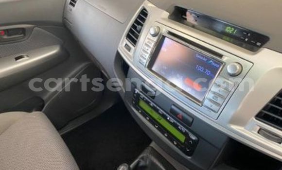 Nunua Ilio tumika Toyota Hilux White Gari ndani ya Ezulwini nchini Hhohho Nunua Ilio tumika Toyota Hilux White Gari ndani ya Ezulwini nchini Hhohho