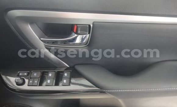 Acheter Occasion Voiture Toyota Fortuner Blanc à Ezulwini, Hhohho Acheter Occasion Voiture Toyota Fortuner Blanc à Ezulwini, Hhohho