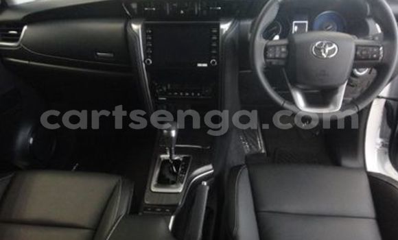 Acheter Occasion Voiture Toyota Fortuner Blanc à Ezulwini, Hhohho Acheter Occasion Voiture Toyota Fortuner Blanc à Ezulwini, Hhohho