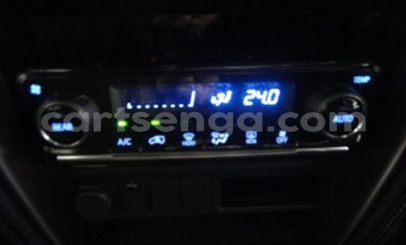 Acheter Occasion Voiture Toyota Fortuner Blanc à Ezulwini, Hhohho Acheter Occasion Voiture Toyota Fortuner Blanc à Ezulwini, Hhohho