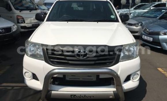 Buy Used Toyota Hilux White Car in Ezulwini in Hhohho