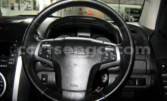 Nunua Ilio tumika Isuzu KB Red Gari ndani ya Ezulwini nchini Hhohho Nunua Ilio tumika Isuzu KB Red Gari ndani ya Ezulwini nchini Hhohho