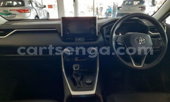 Nunua Ilio tumika Toyota RAV4 White Gari ndani ya Ezulwini nchini Hhohho Nunua Ilio tumika Toyota RAV4 White Gari ndani ya Ezulwini nchini Hhohho