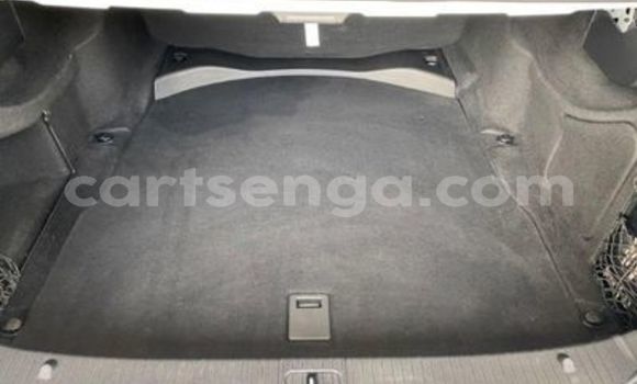 Acheter Occasion Voiture Mercedes-Benz E-Classe Blanc à Ezulwini, Hhohho Acheter Occasion Voiture Mercedes-Benz E-Classe Blanc à Ezulwini, Hhohho