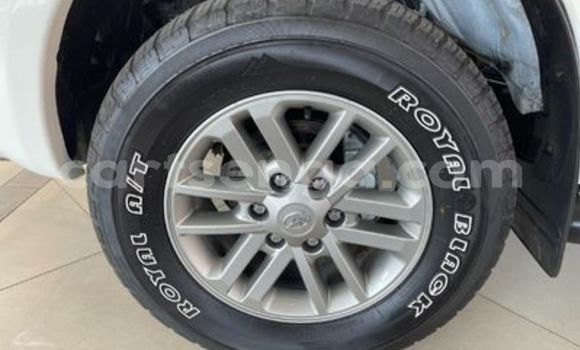Buy Used Toyota Hilux White Car in Ezulwini in Hhohho Buy Used Toyota Hilux White Car in Ezulwini in Hhohho