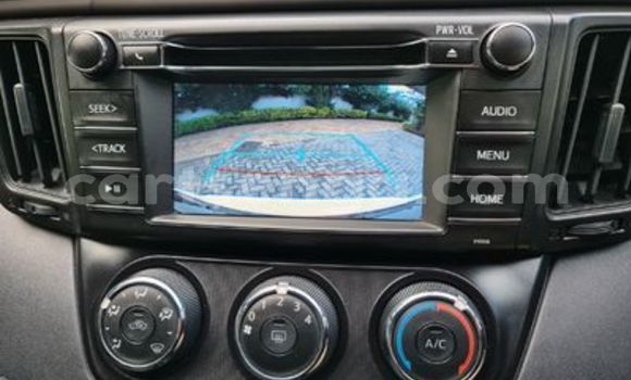 Nunua Ilio tumika Toyota RAV4 White Gari ndani ya Ezulwini nchini Hhohho Nunua Ilio tumika Toyota RAV4 White Gari ndani ya Ezulwini nchini Hhohho