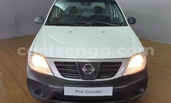 Nunua Ilio tumika Nissan NV200 White Gari ndani ya Ezulwini nchini Hhohho Nunua Ilio tumika Nissan NV200 White Gari ndani ya Ezulwini nchini Hhohho